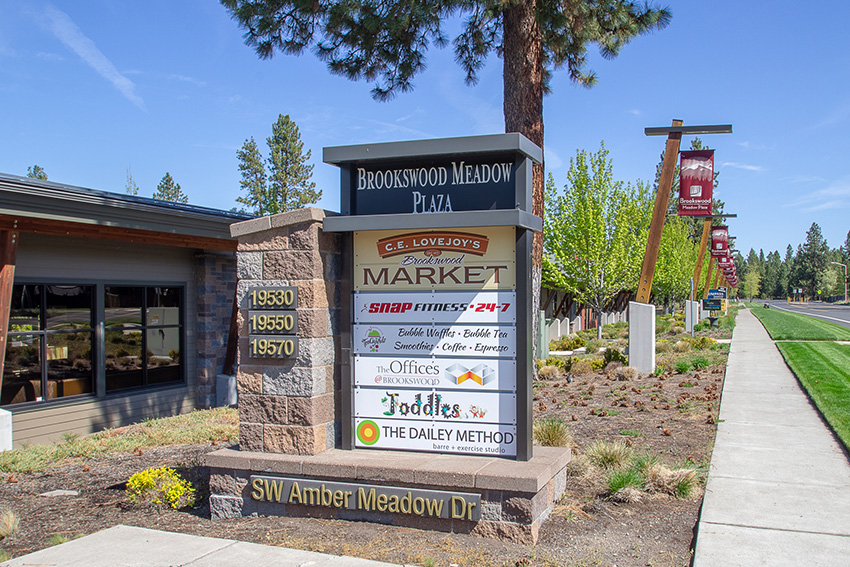 Brookswood Meadow Plaza Compass Commercial Real Estate Services Bend OR